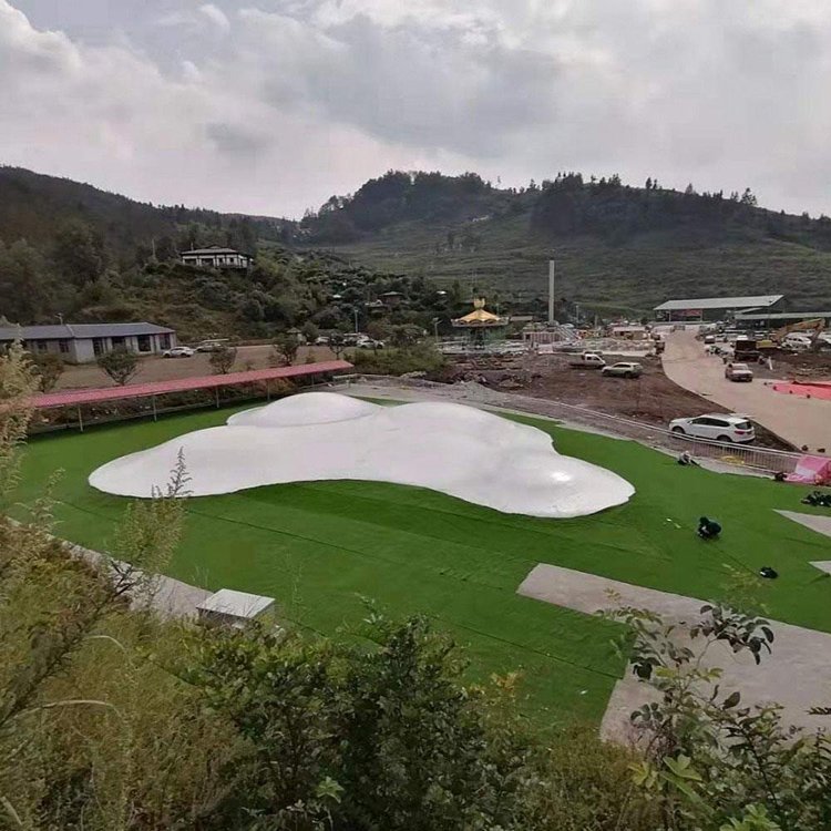 沃欣充氣跳跳云蹦蹦云主題樂園根據場地需求定制多種規(guī)格