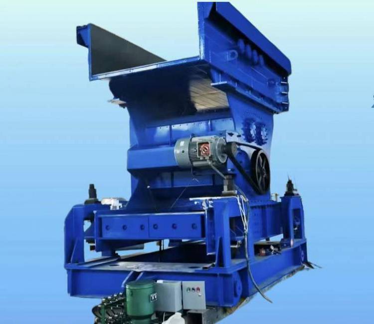 泰航節(jié)能振動(dòng)輸送機(jī)廢鋼加料小車型號(hào)50電爐煉鋼專用
