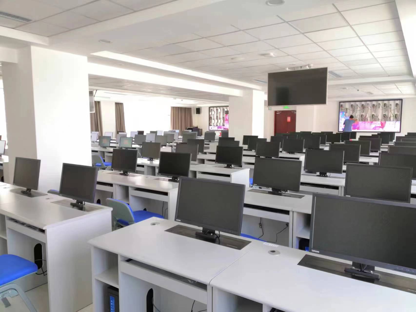 電教室19寸液晶屏升降器無紙化會議系統(tǒng)擴音系統(tǒng)音響遠程視頻會議