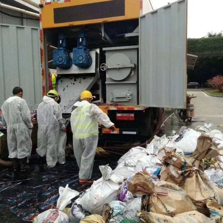 無(wú)錫清理污水池化糞池污水管道疏通清洗管道淤泥凈化處理