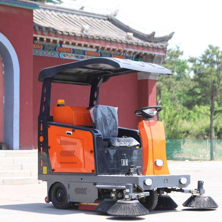 環(huán)衛(wèi)清潔電動(dòng)三輪掃地車廠家工廠車間物業(yè)道路掃路車多種款式