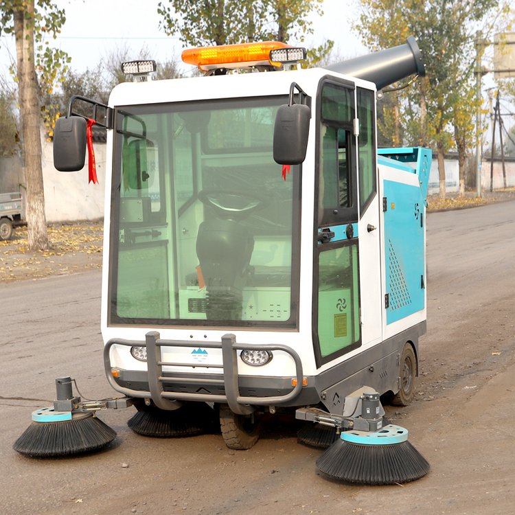 電動清掃車工業(yè)吸塵掃路車景區(qū)物業(yè)掃地車清潔效果好