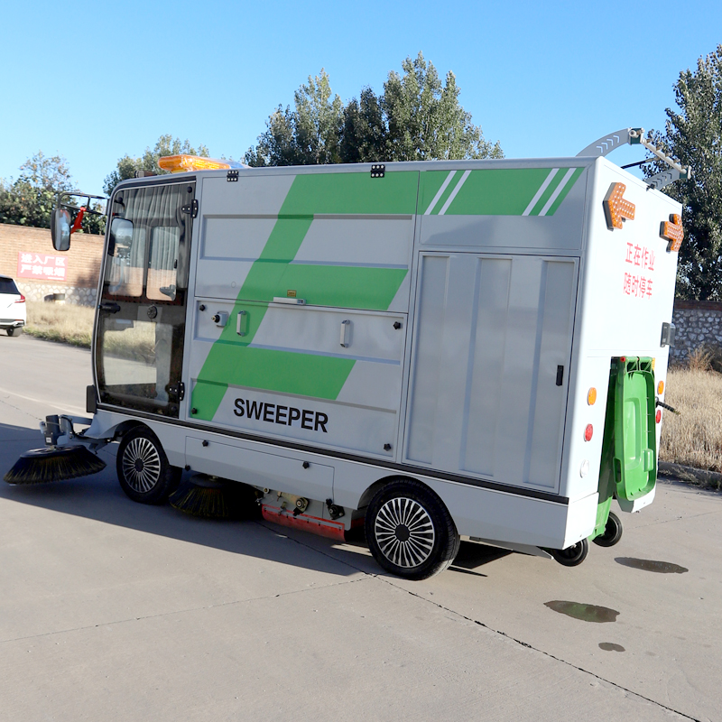 電動四輪掃地車XF2400欣元全封閉駕駛式清掃車霧炮降塵掃路車