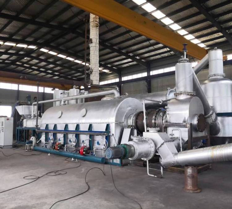 金震機械碳鋼連續(xù)性煉油精煉蒸餾設(shè)備廢舊輪胎煉油設(shè)備