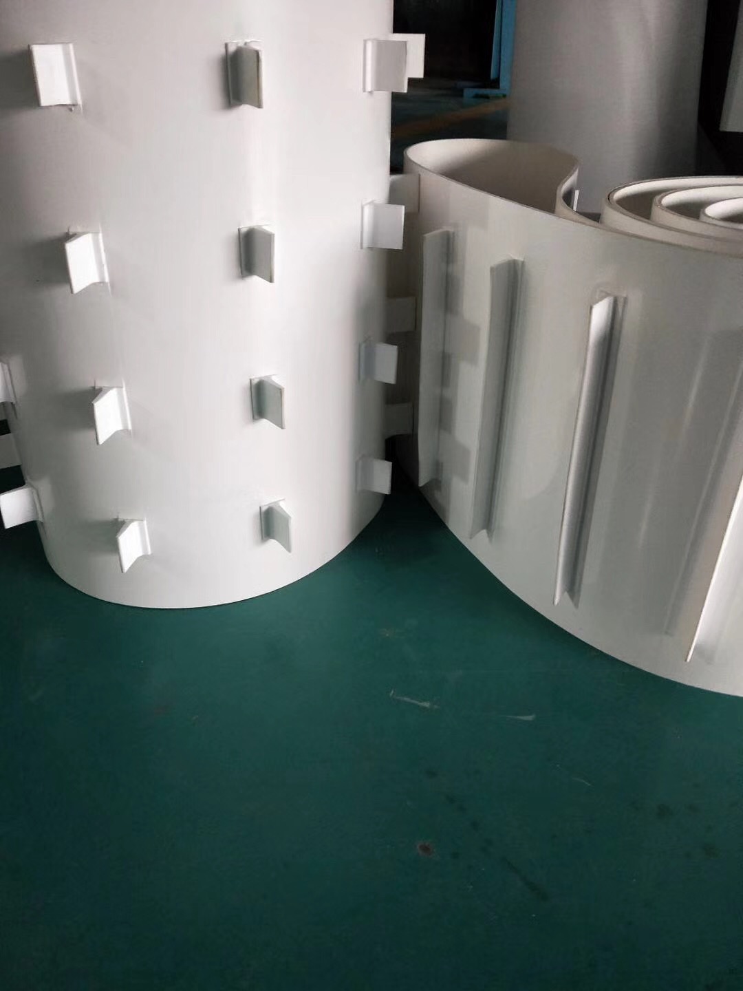 藍(lán)色PE耐油耐腐蝕耐食品級(jí)PU輸送帶噴碼機(jī)傳送帶運(yùn)輸工業(yè)皮帶