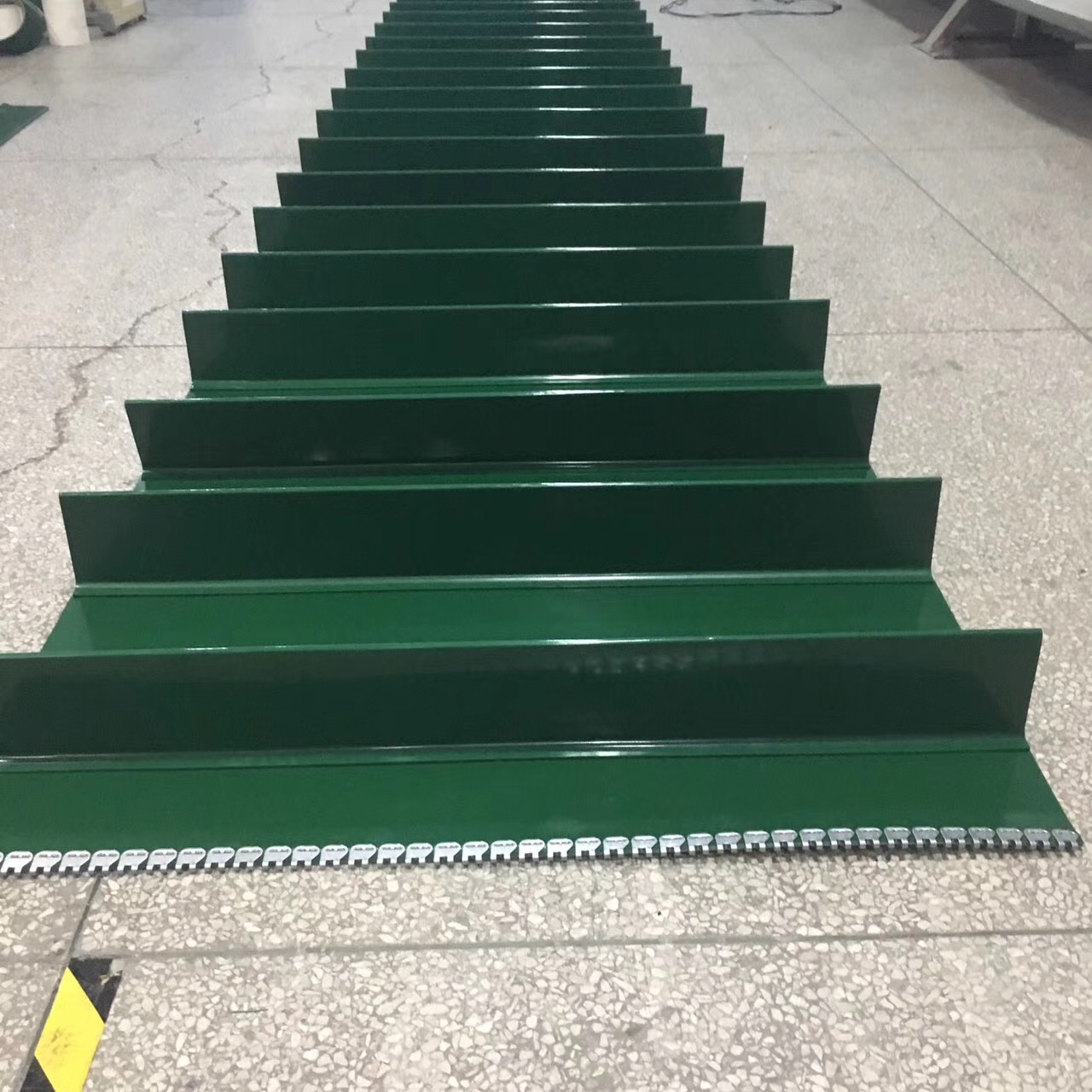 食品包裝流水線設備pvc輸送帶接頭機接頭設備