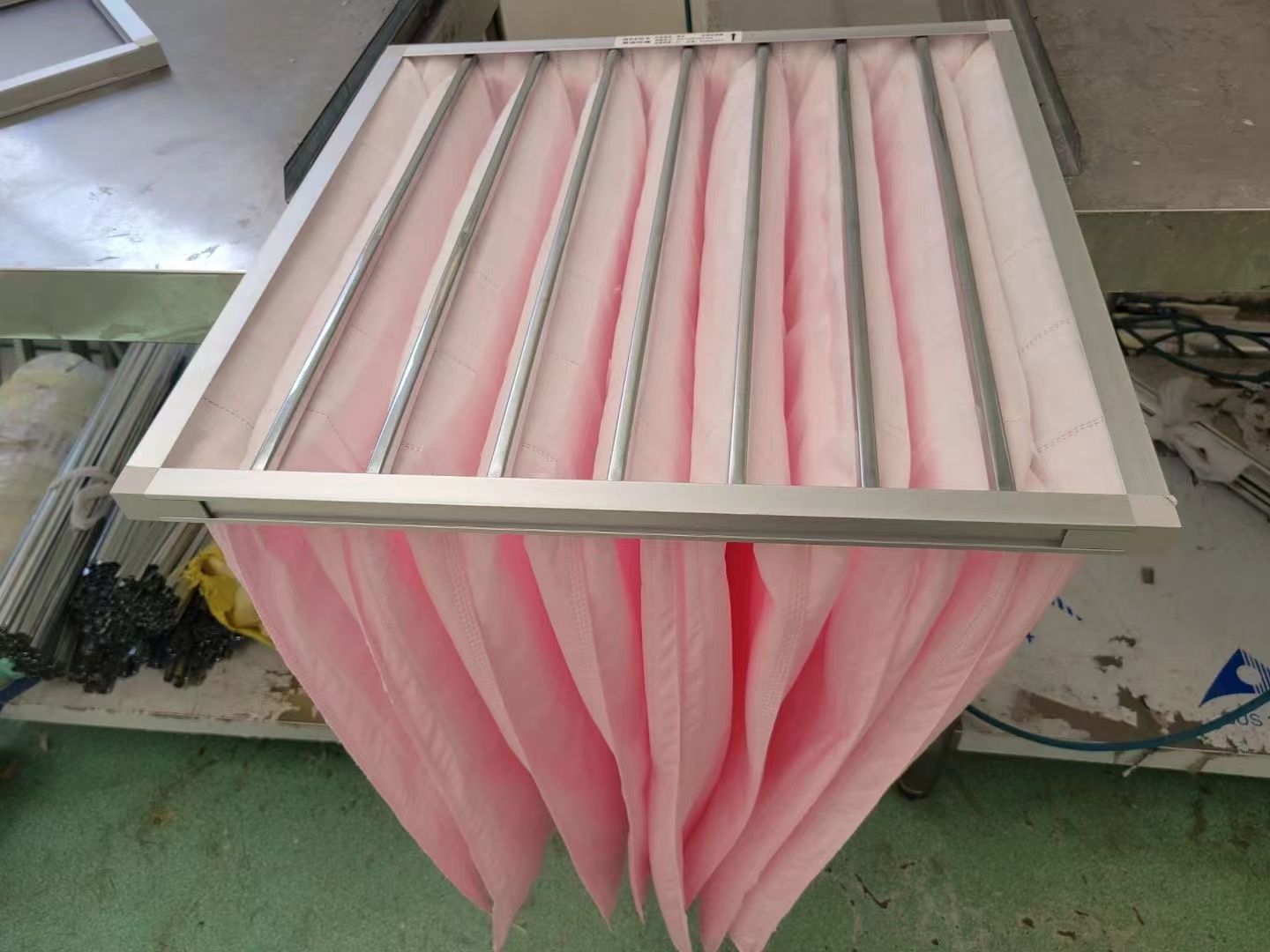 初中效袋式過(guò)濾器G4F5-F9中央空調(diào)通風(fēng)系統(tǒng)空氣過(guò)濾網(wǎng)支持定制