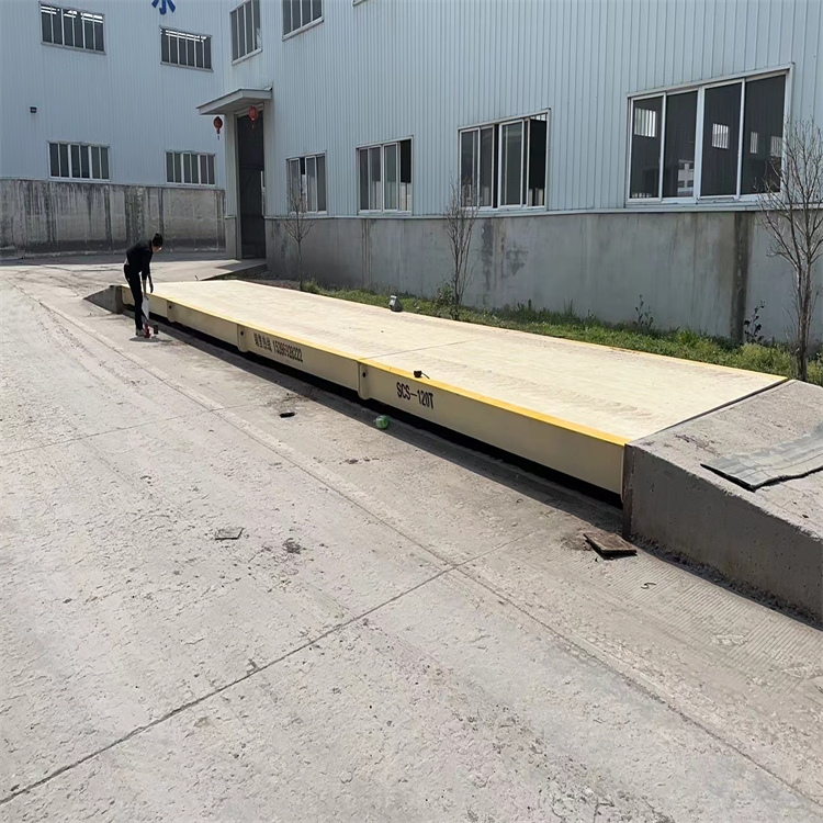 生產(chǎn)加工120噸無人值守地磅14米電子汽車衡規(guī)格齊全