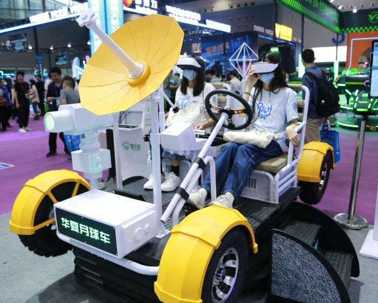 幻影星空VR月球車科普設(shè)備體驗(yàn)虛擬仿真外太空航天航空登月計(jì)劃