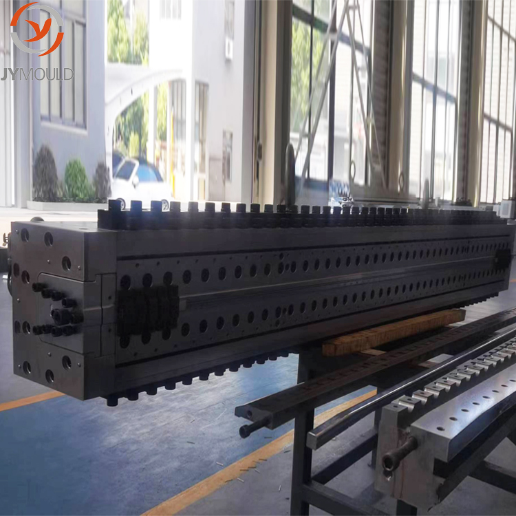 供應(yīng)質(zhì)量有保障服務(wù)周到中空建筑模頭耐侯性精岳