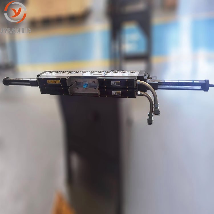 TPO材質(zhì)編織袋無紡布擠出機擠出成型模滿足不同客戶需求精岳
