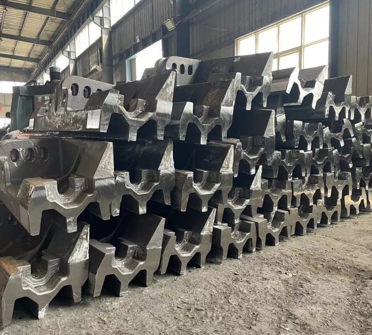 井下800型刮板機(jī)轉(zhuǎn)載機(jī)用124SL21機(jī)頭過渡推移梁