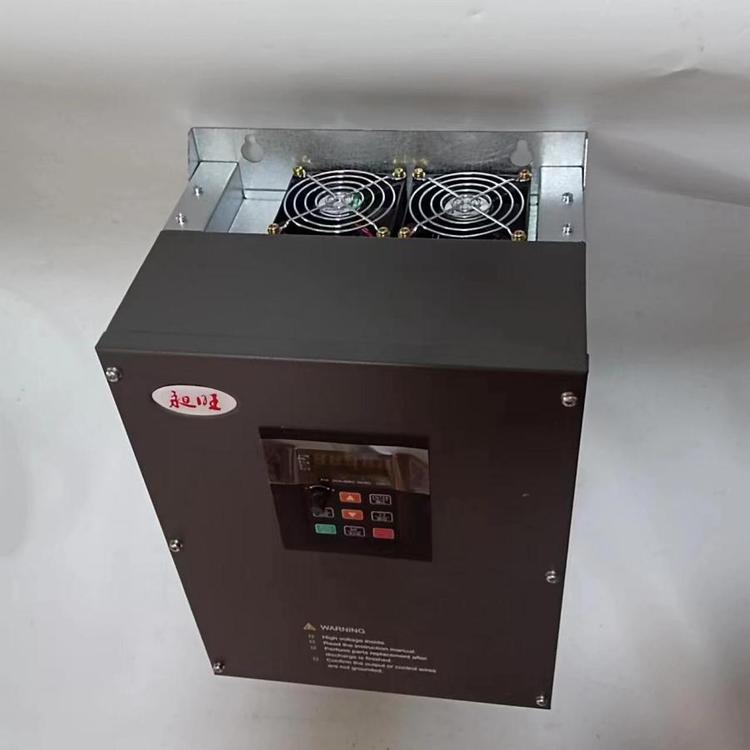 昶旺高速細碎對輥機專用防塵防水全密封變頻器品質(zhì)保證歡迎致電