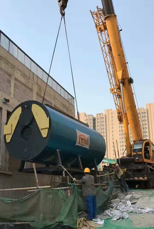 重力誠成起重搬運生物基地設(shè)備裝卸搬運大件設(shè)備吊裝就位