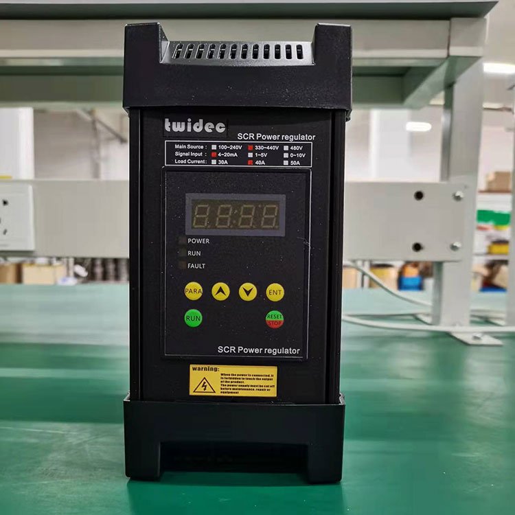 合泉SCR三相電力調(diào)整器數(shù)顯可控硅調(diào)壓器功率調(diào)整器175ATS