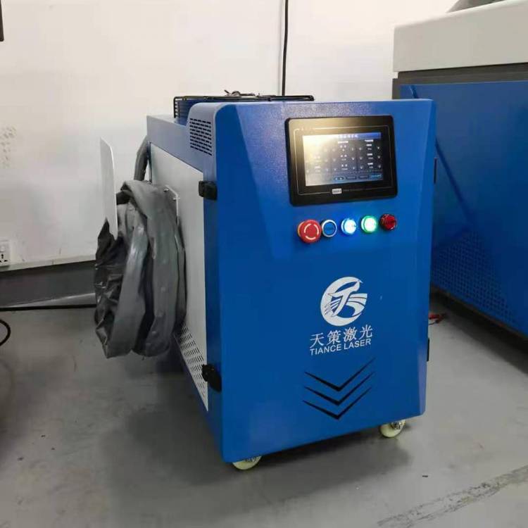 東莞手持式焊接機(jī)不銹鋼圓管手持焊接焊接機(jī)廠家