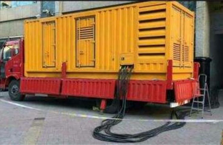 應急移動發(fā)電車租賃低油耗低噪音環(huán)保備用電源