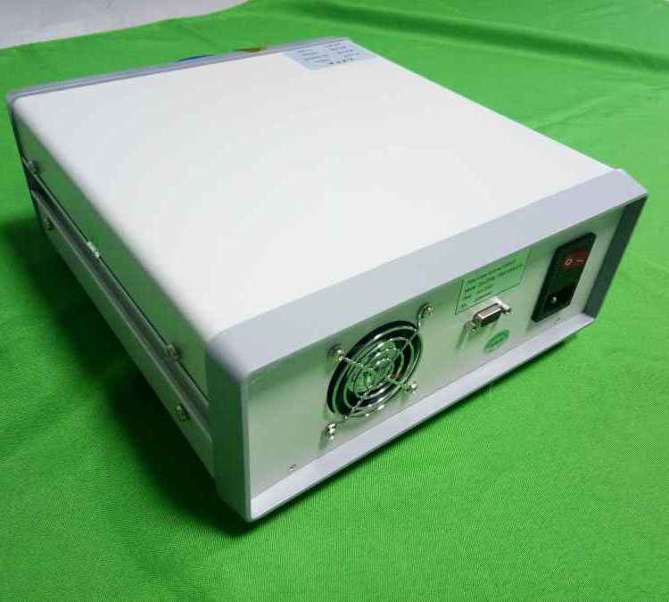 梓冠光電1550nm窄線寬激光光源保偏臺(tái)式封裝帶顯示輸出功率可調(diào)