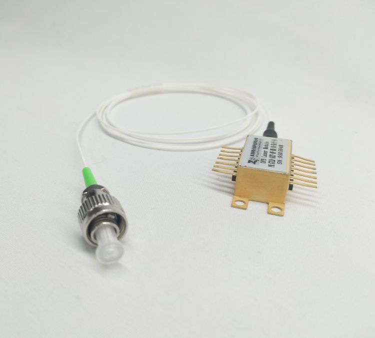 梓冠供應DFB蝶型激光器，1567nm±1nm，功率10mw
