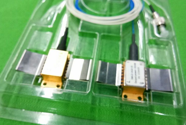 梓冠供應(yīng)1548.517nmDFB蝶形激光器單模10mW氣體檢測