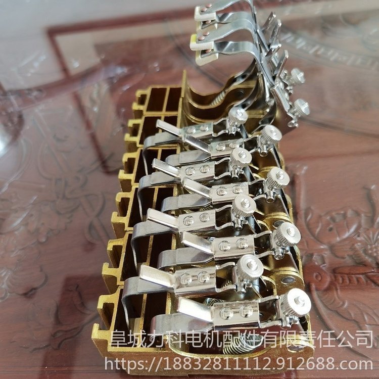 直流電機(jī)刷架碳刷架進(jìn)口刷握力科高壓碳刷43#44#103#152#DW125