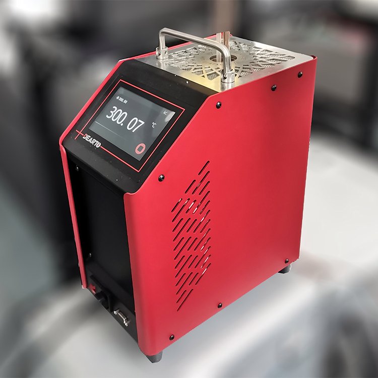 現(xiàn)場智能溫度傳感器校準儀DTG-660中溫干體爐