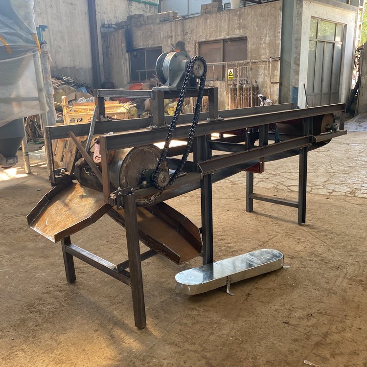 沙場用輸送機(jī)Facai四平裝車輸送機(jī)