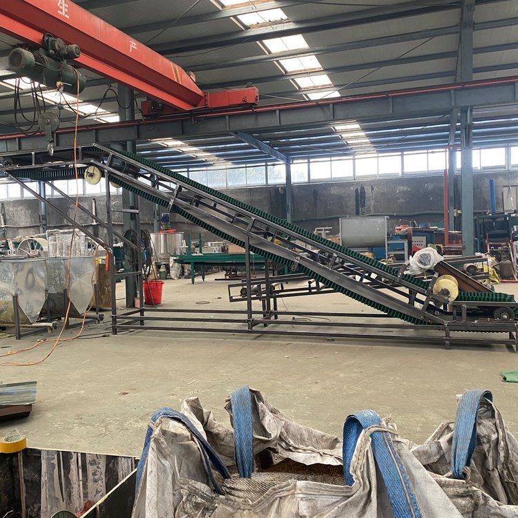 液壓升降輸送機Facai威海包料輸送機