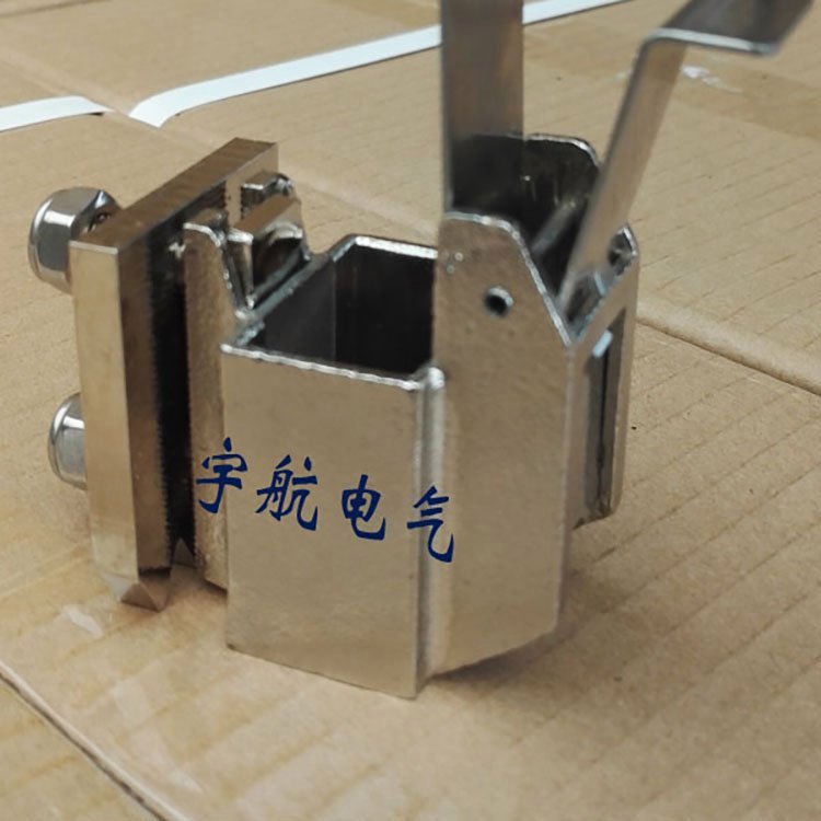 加工碳刷架電機(jī)碳刷架設(shè)備碳刷架宇航歡迎選購