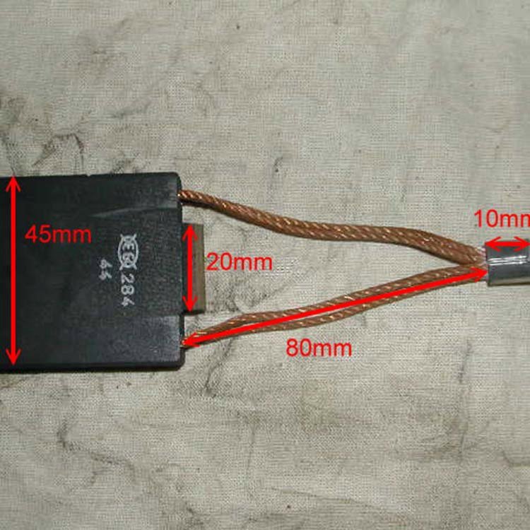 D172碳刷價(jià)直流電機(jī)碳刷供應(yīng)電機(jī)碳刷宇航廠家供應(yīng)