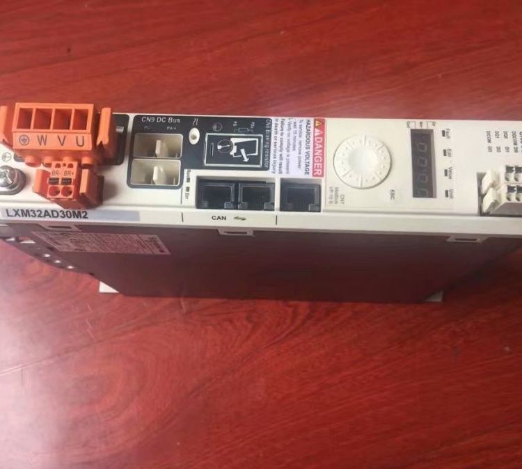 總代理商LXM32MD30N4施耐德LXM32M驅動器30ARMS峰值電流3相480V