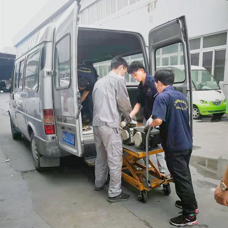 履帶吊林德液壓泵HPR135-02柱塞泵維修上門服務