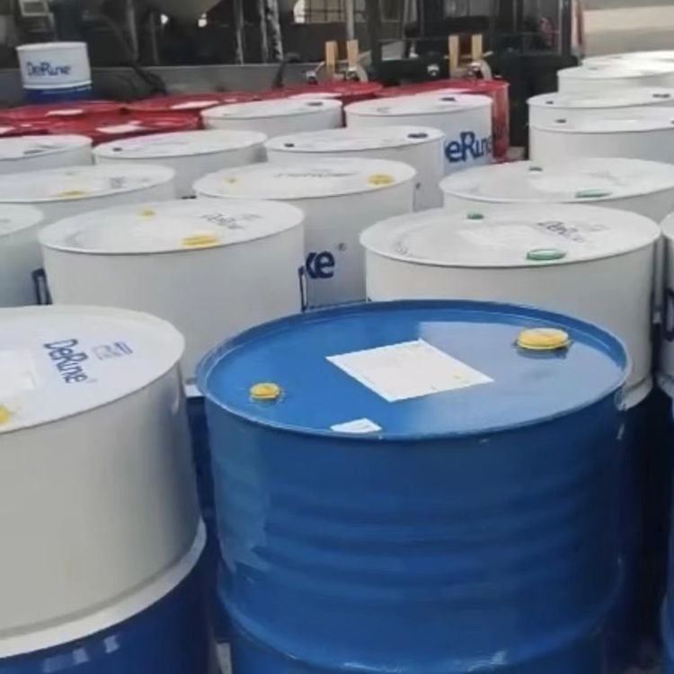 德潤(rùn)克五金零件快速光亮淬火油熱處理工件淬火用潤(rùn)滑油