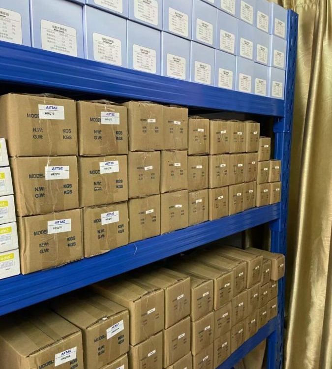 ISE30A-01-P-L\/SS5Y7-20-15\/SY7120-5DZ-C8壓力開(kāi)關(guān)SMC