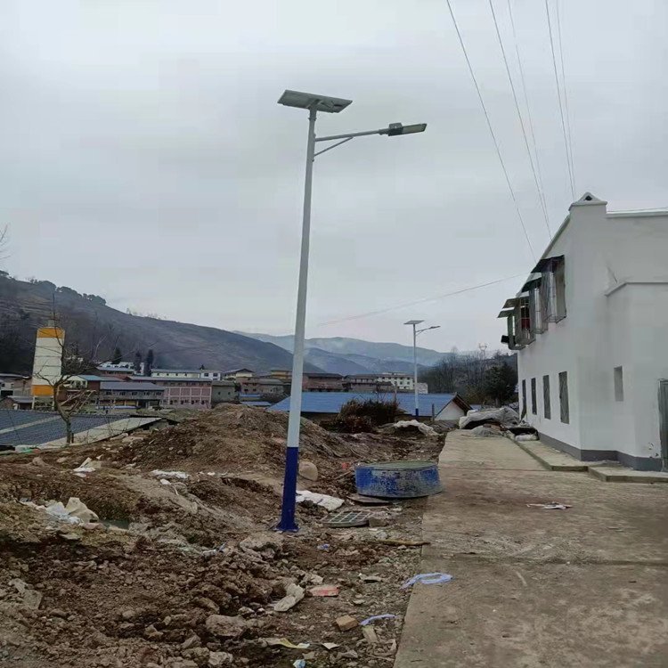 道路燈太陽能路燈定制新農(nóng)村亮化路燈桿戶外led道路照明景觀燈