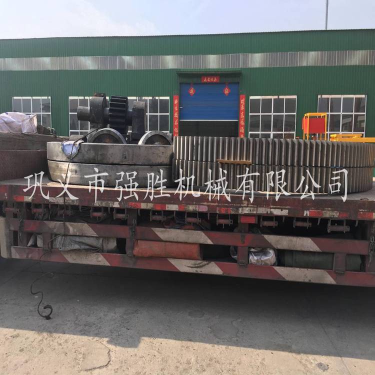 強勝機械加工回轉窯大齒輪回轉窯大齒圈輪帶規(guī)格多樣按需制作