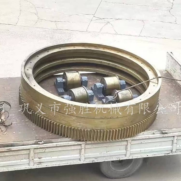 強(qiáng)勝供應(yīng)各種回轉(zhuǎn)窯大齒輪廠家***回轉(zhuǎn)窯輪帶托輪擋輪配件