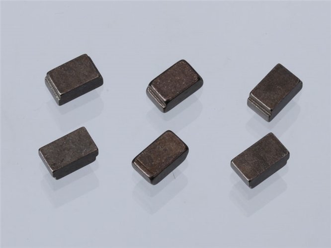 永磁磁鐵，根據(jù)用戶的需求提供個(gè)性化服務(wù)可定制專業(yè)廠家