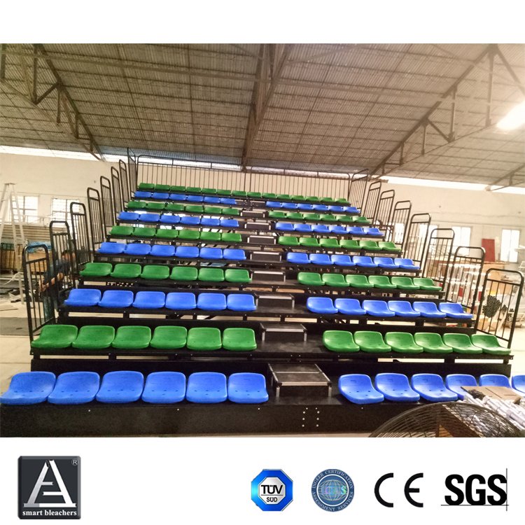 廣州宵上直銷籃球場(chǎng)手動(dòng)伸縮看臺(tái)Sportsbleachers球場(chǎng)移動(dòng)看臺(tái)