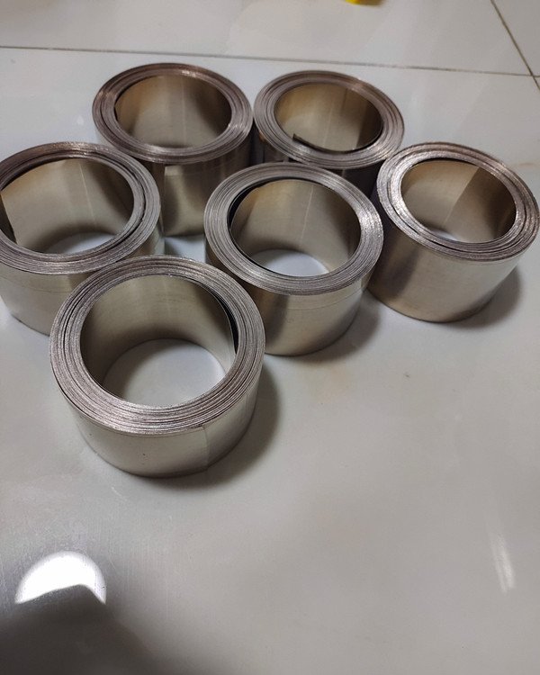 LAg40Cd銀焊片Ag40CuZnCd流動(dòng)性好、塑性較好、綜合性能優(yōu)