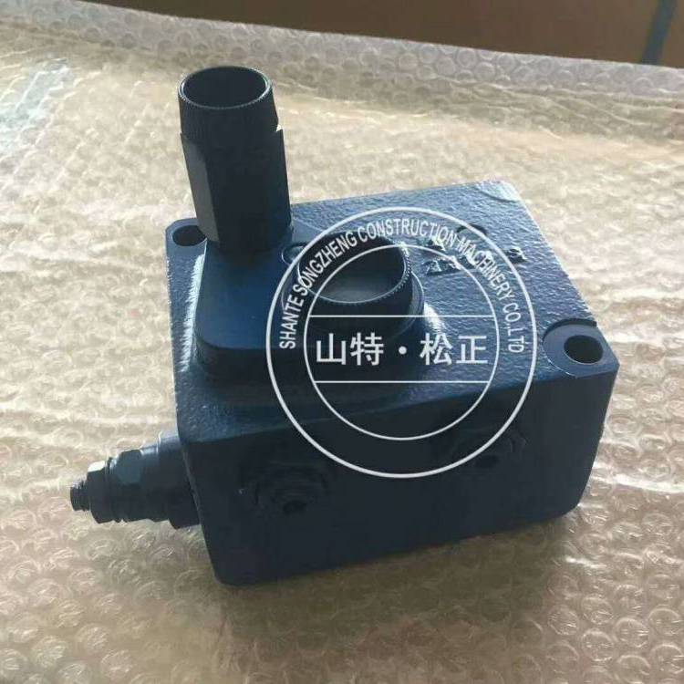 挖掘機配件pc600-8消音器21M-01-21950發(fā)往湖北挖掘機配件消音器