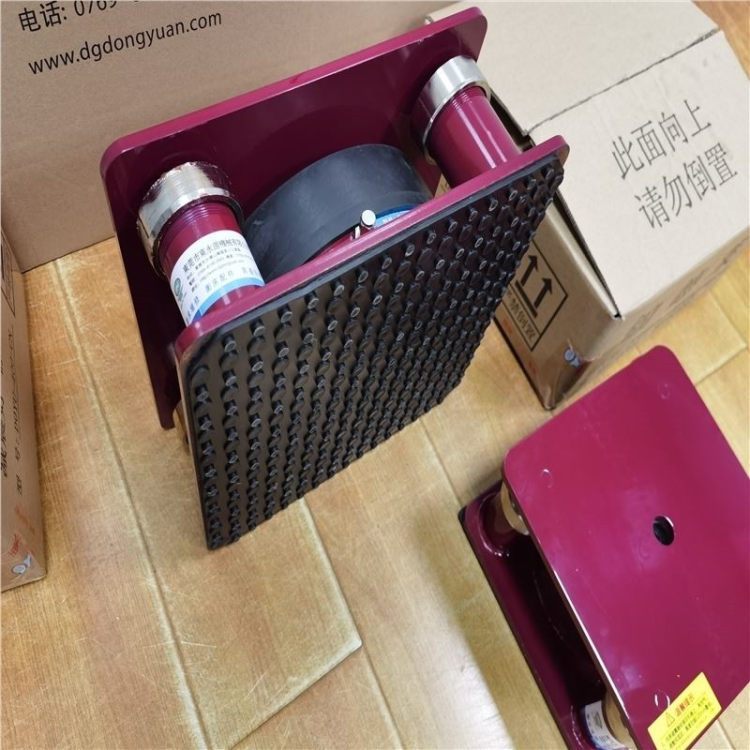 充氣式防震腳墊，錦德萊童鞋下料機避震氣墊找東永源