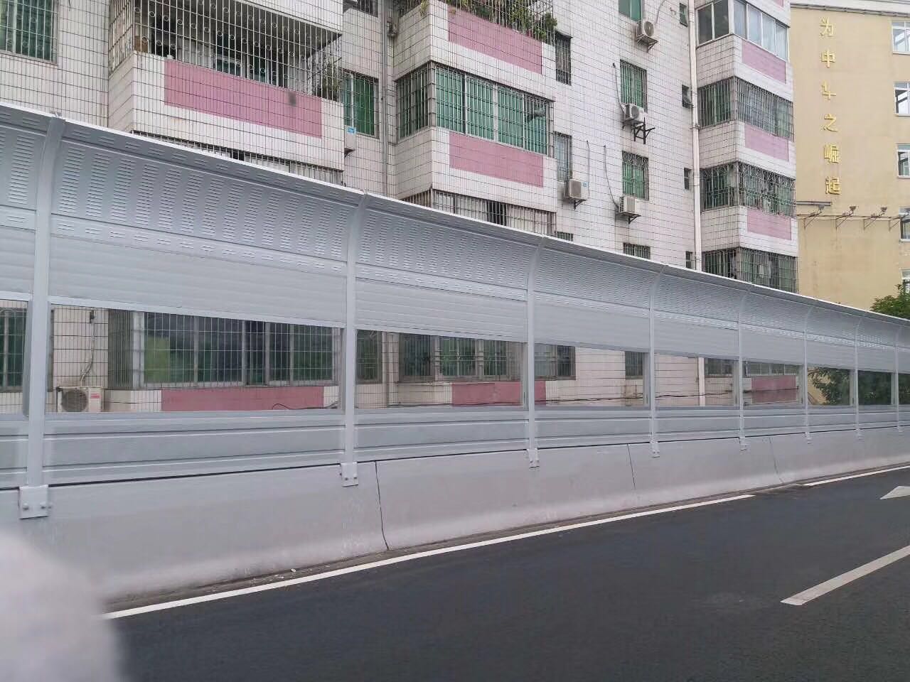 高速公路聲屏障橋梁金屬隔音墻小區(qū)高架道路隔音屏鐵路隔聲屏障