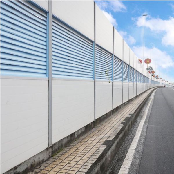 道路橋梁金屬吸音屏障小區(qū)降噪隔音墻高速公路