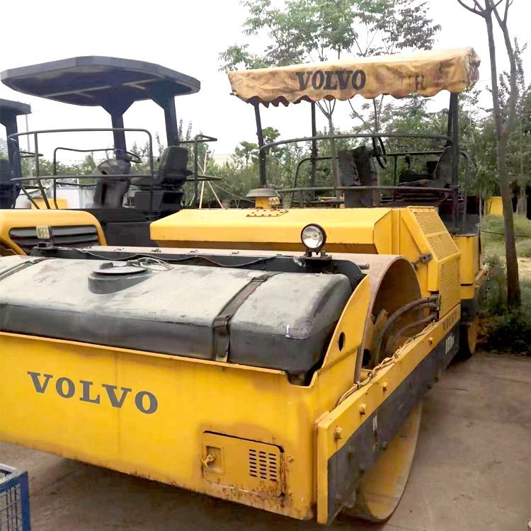 沃爾沃DD125雙鋼輪壓路機(jī)多型號雙鋼輪壓路機(jī)大量急售