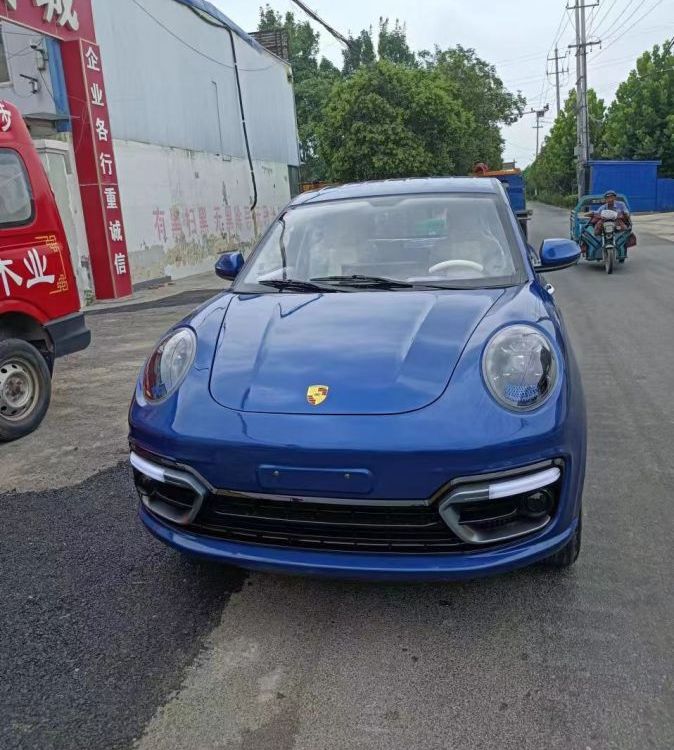 老年代步車(chē)四輪車(chē)油電踏板電動(dòng)車(chē)成人四輪御捷低速