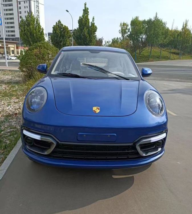 混合動(dòng)力汽車(chē)?四輪電動(dòng)車(chē)?一萬(wàn)元油電兩用代步車(chē)