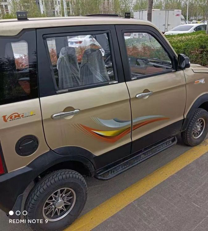 全新油電兩用電動車?yán)夏晔职咽降拇杰囉碗娀靹与娖寇? title=