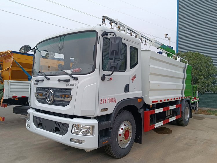 內(nèi)蒙古烏海鐵路抑塵車(chē)東風(fēng)D912噸煤炭固化噴灑車(chē)15噸自動(dòng)感應(yīng)噴淋