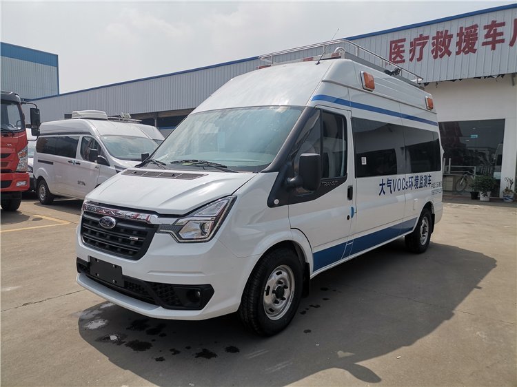 福特空氣環(huán)境調(diào)查車大氣環(huán)境立體監(jiān)測(cè)車全順流動(dòng)藥品食品檢測(cè)車